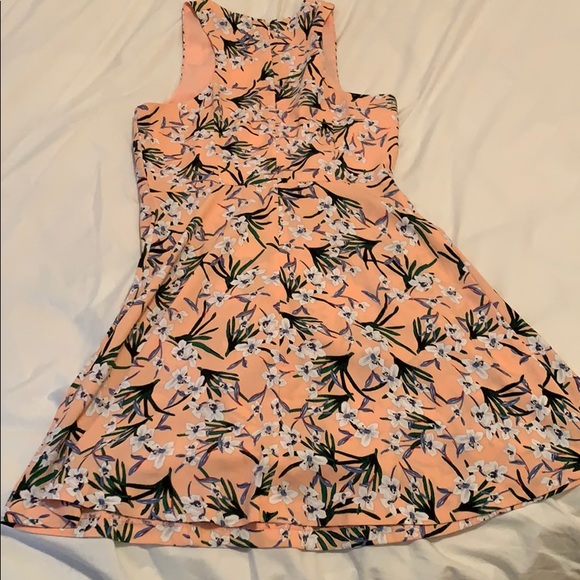 Peach dress with flower print - Picture 2 of 2